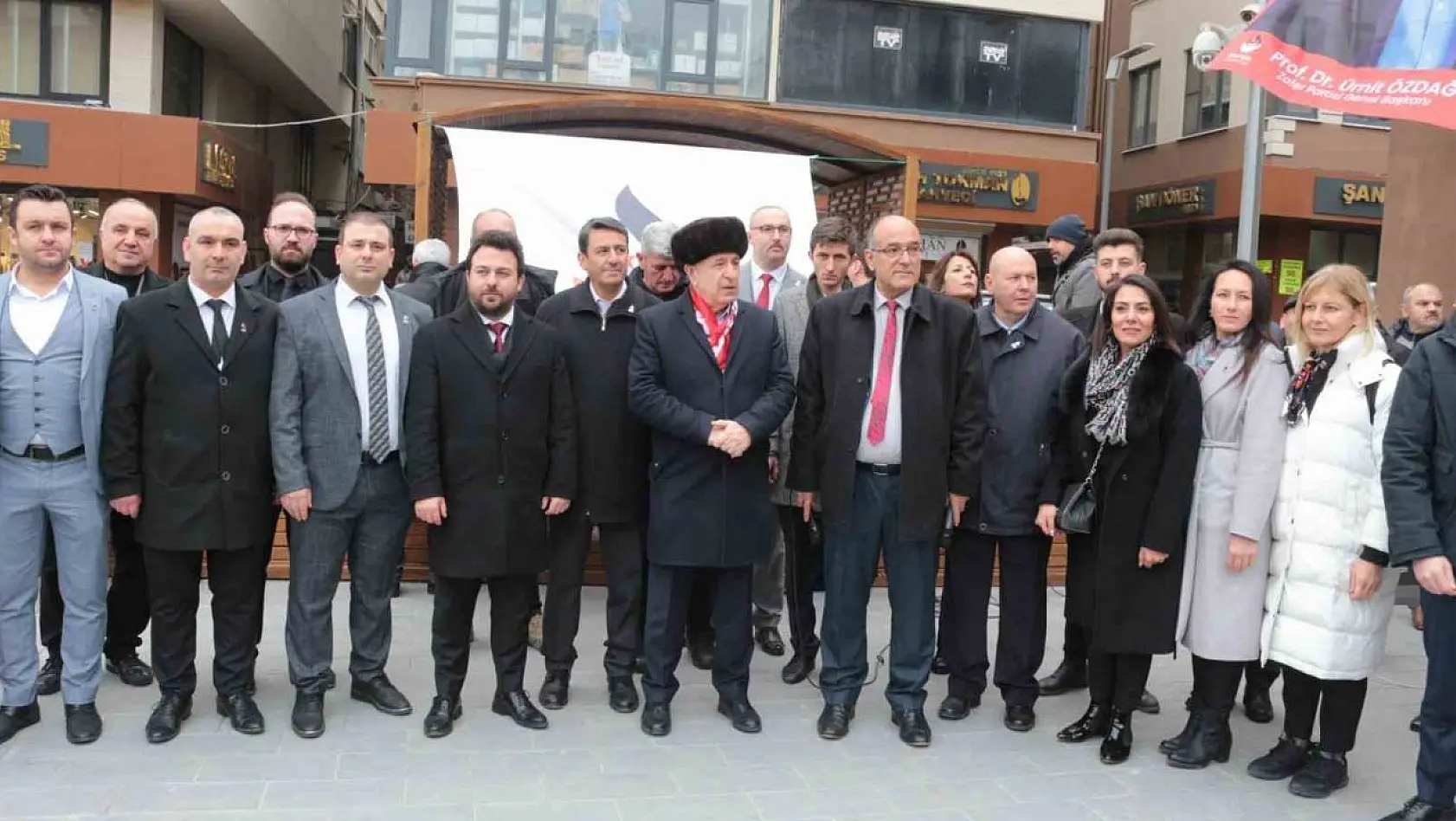 MHP'li Meclis Üyesinden Özdağ'da ülkücülük mesajı