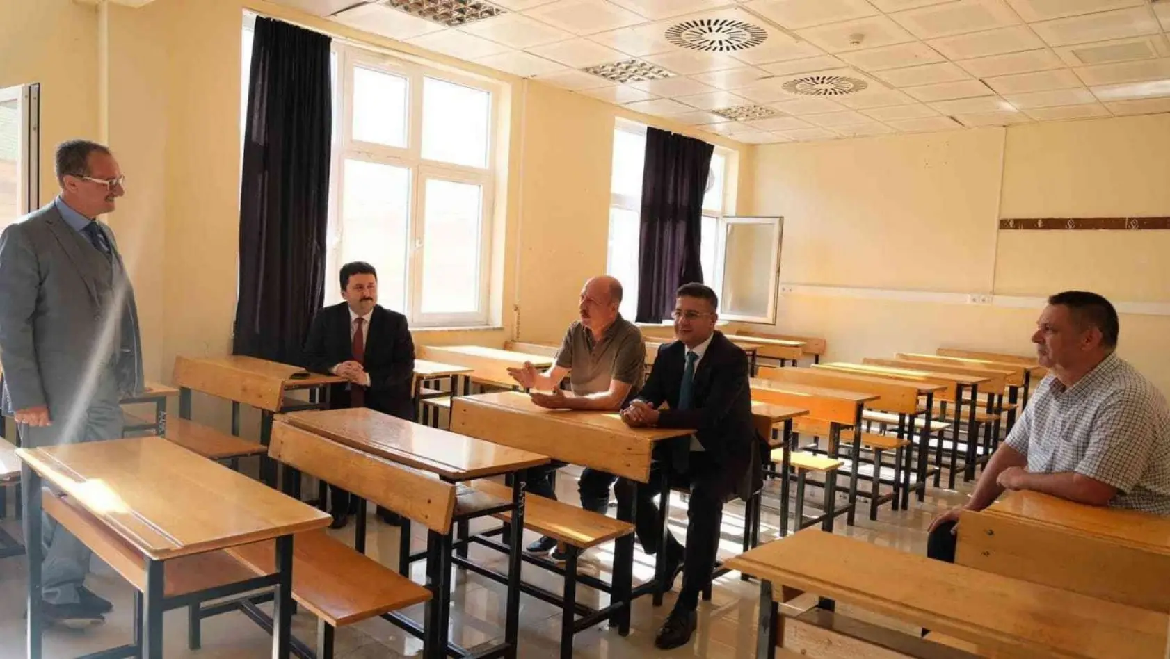 Milletvekili Çelik, BAÜN'de 3+1 Eğitim sitemi hakkında bilgi aldı