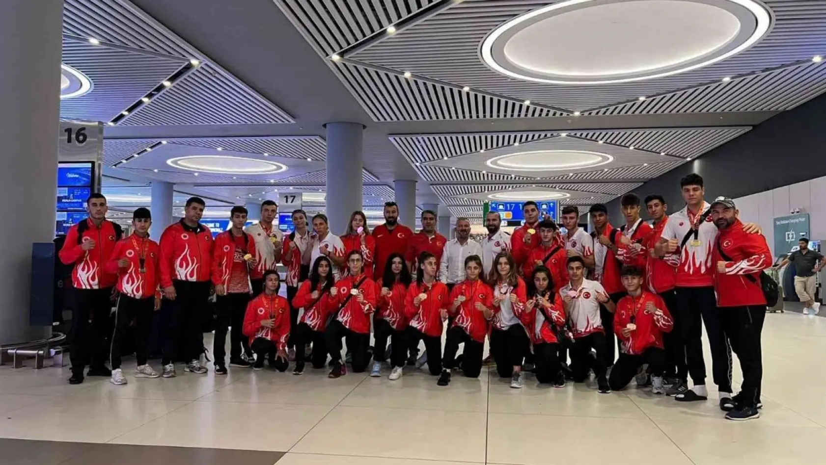 Muaythai Dünya Şampiyonası'nda Türk gençlerinden müthiş başarı