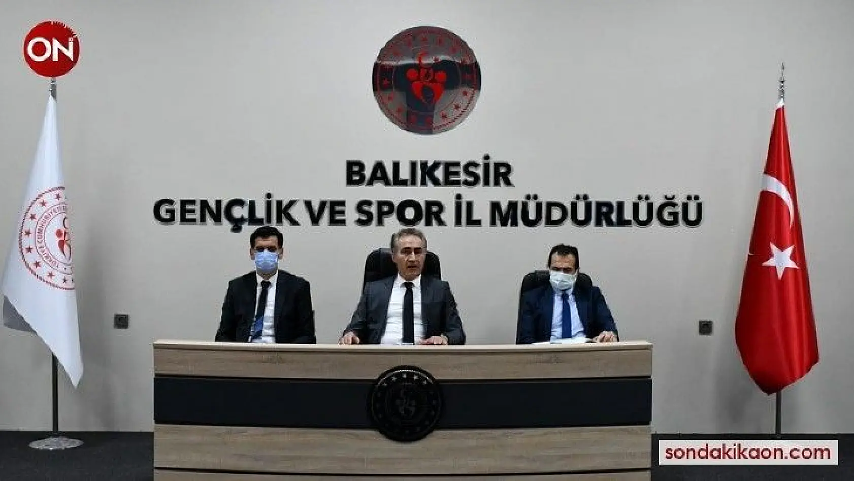 Müdür Arıcıoğlu ve Federasyonların il temsilcileri toplantı yaptı