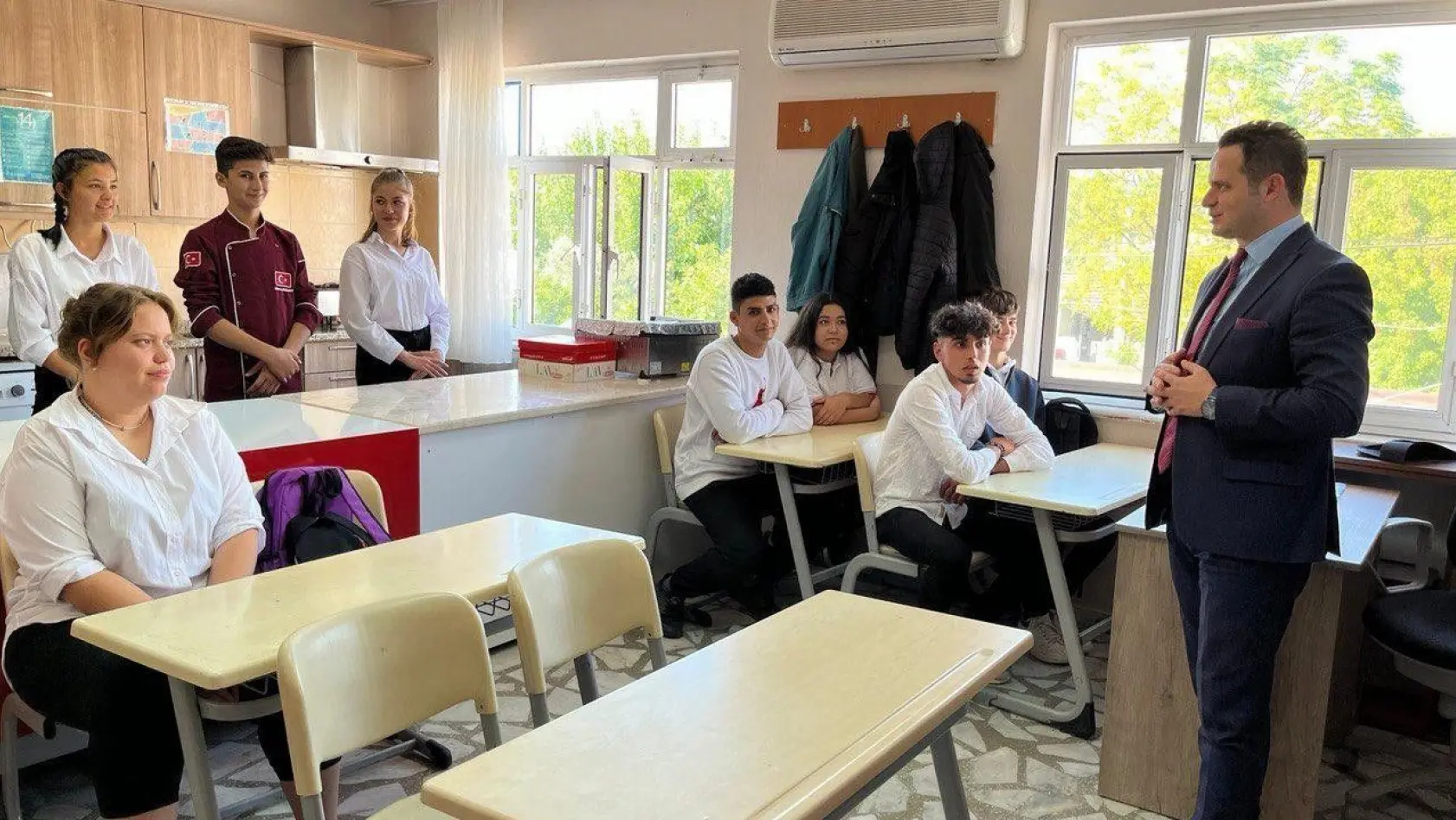 Muğla'da öğrenciler eğitime yeniden kazandırılıyor