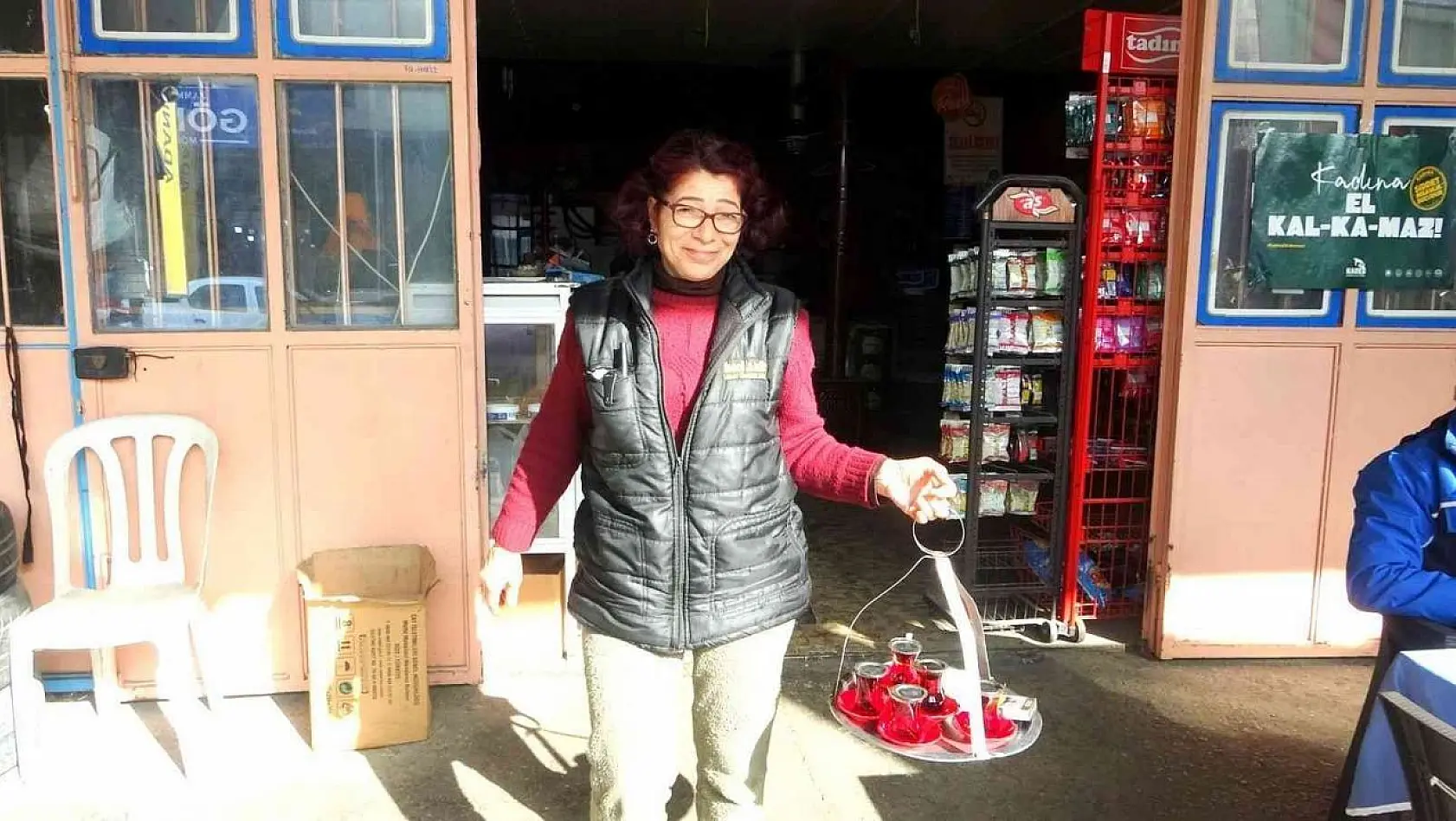 Muğla Sanayi Sitesi'nin kadın çaycısı ön yargıları yıktı