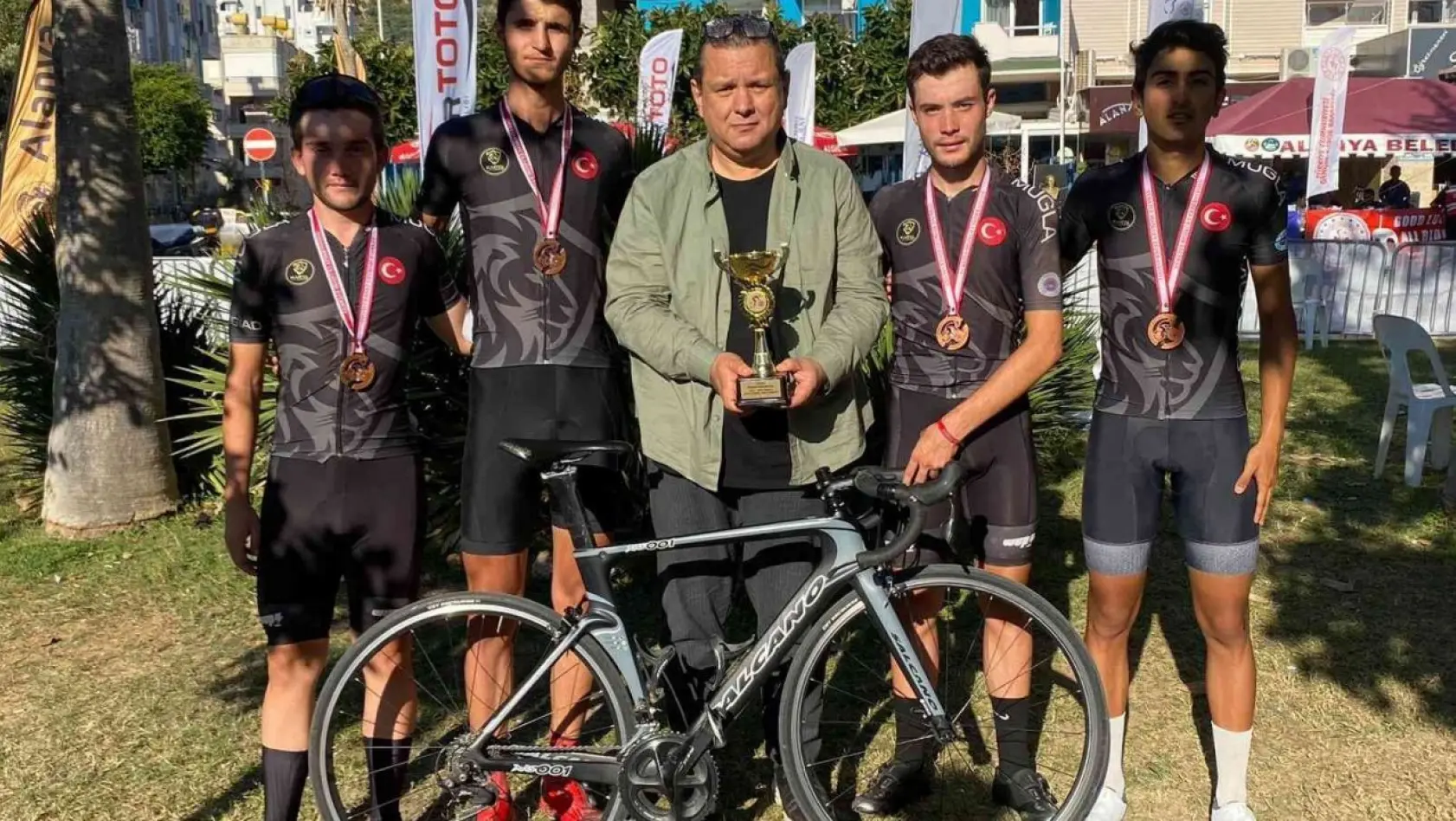 Muğlalı bisikletçiler Türkiye ikincisi