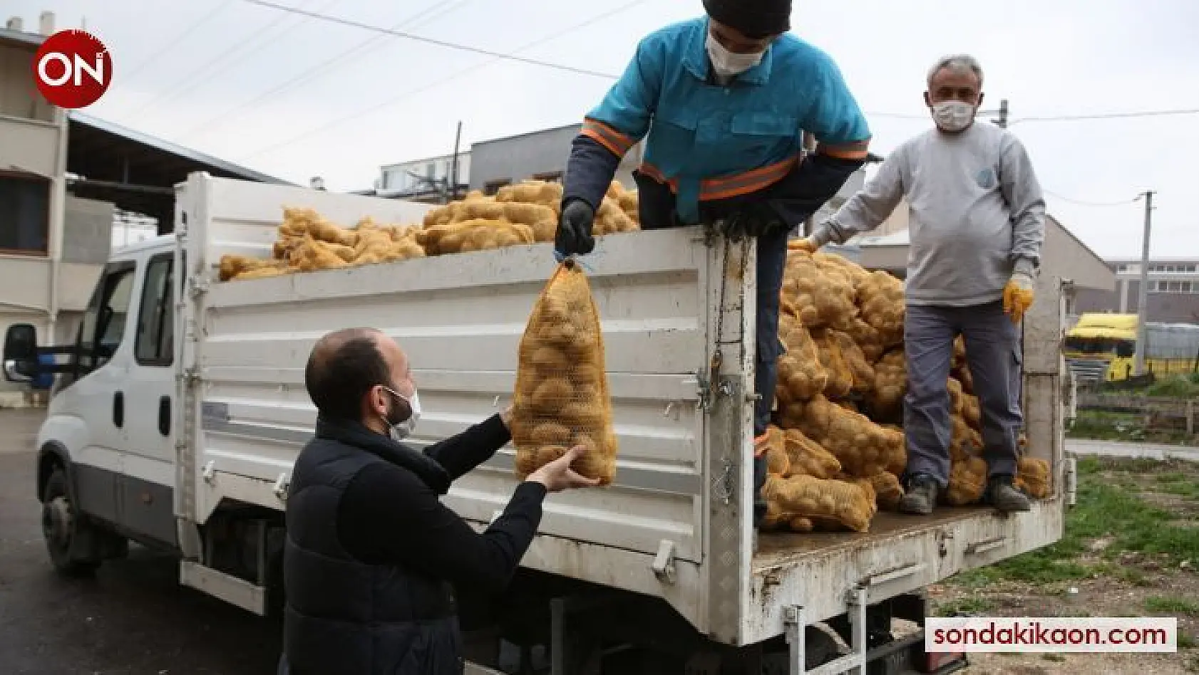 Nilüfer Belediyesi'nden patates üreticisine destek