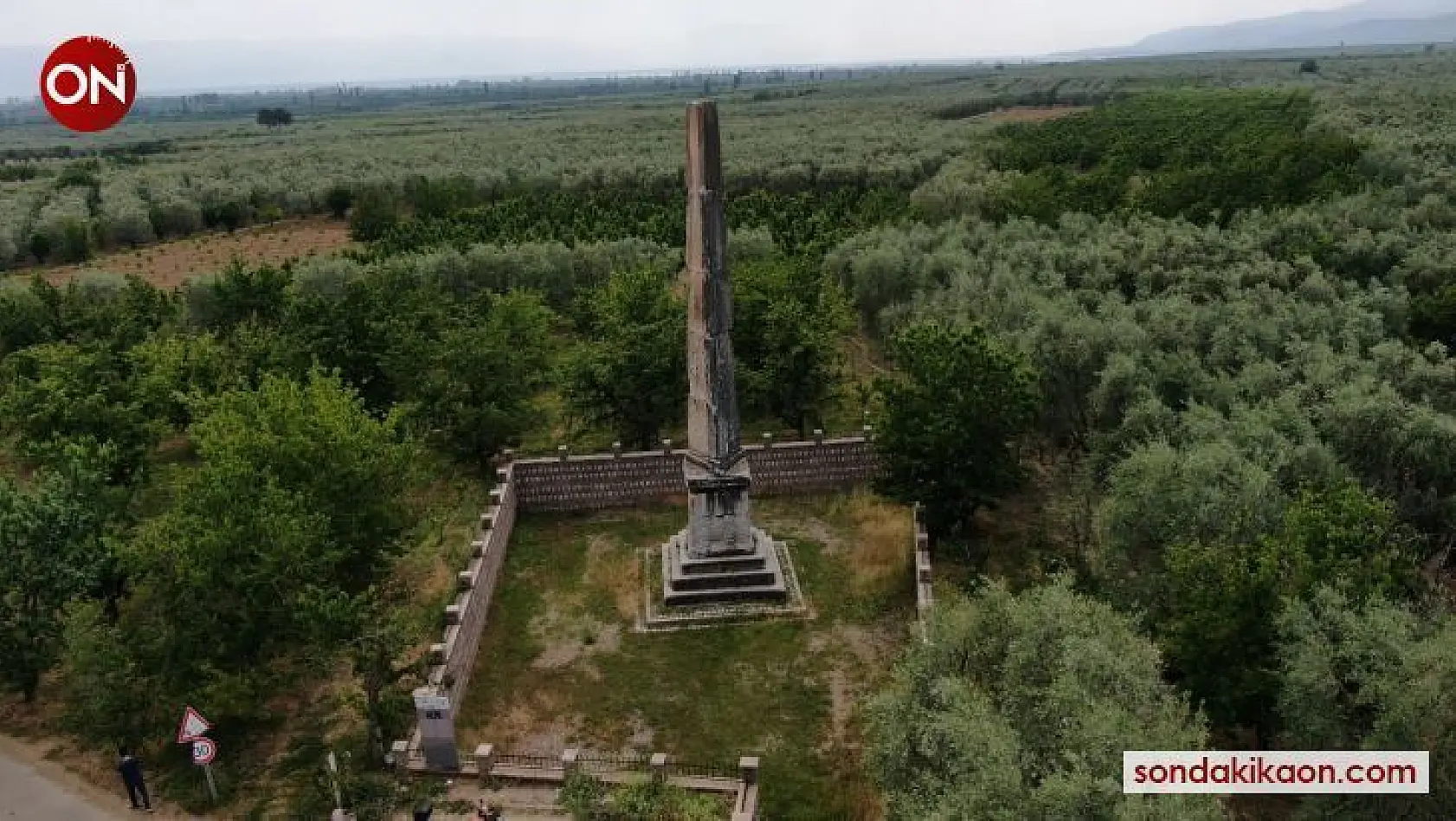 (Özel) Roma dönemine ait 12 metre yüksekliğinde anıt mezar 2 bin yıldır ayakta