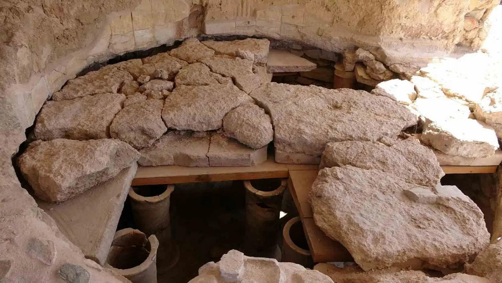 Parion Antik Kenti'nde 1950 yıllık Roma Hamamındaki terleme odası restore edildi
