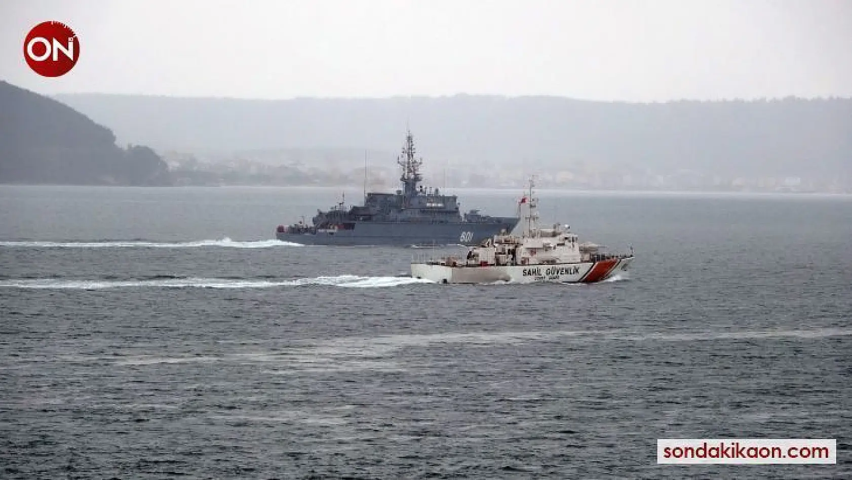 Rus mayın tarama gemisi 'Ivan Antonov' Çanakkale Boğazı'ndan geçti