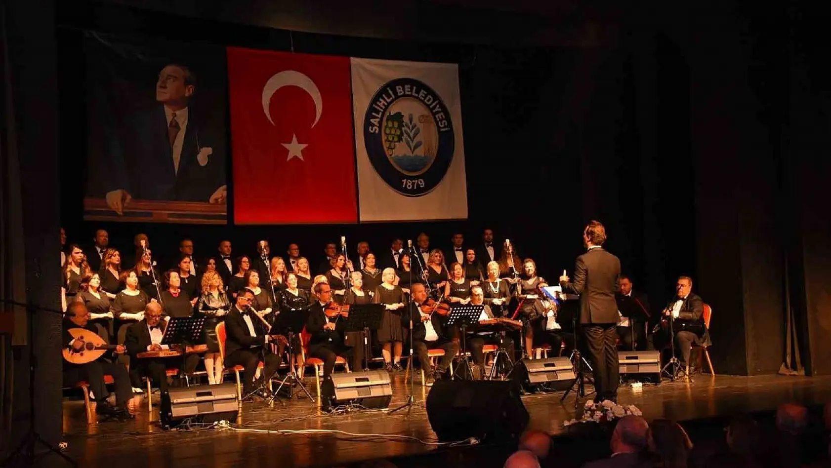 Salihli'de 'Ustalara Saygı' konseri