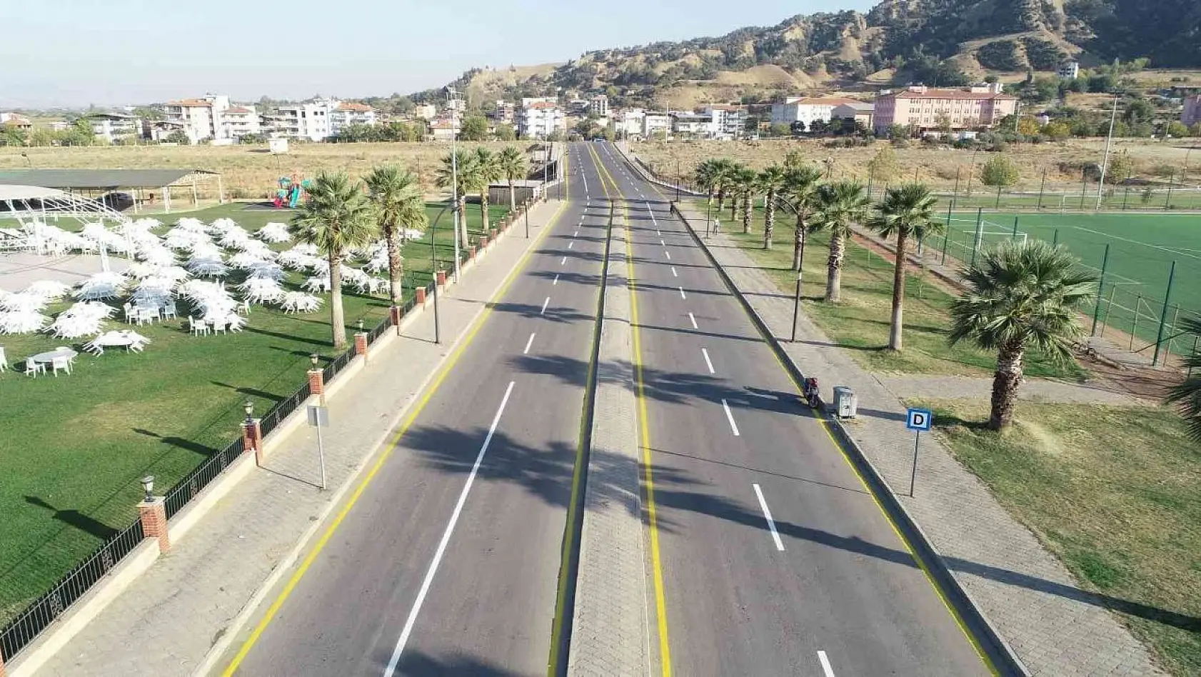 Salihli'de asfaltlanan yollara çizgi çalışması yapıldı