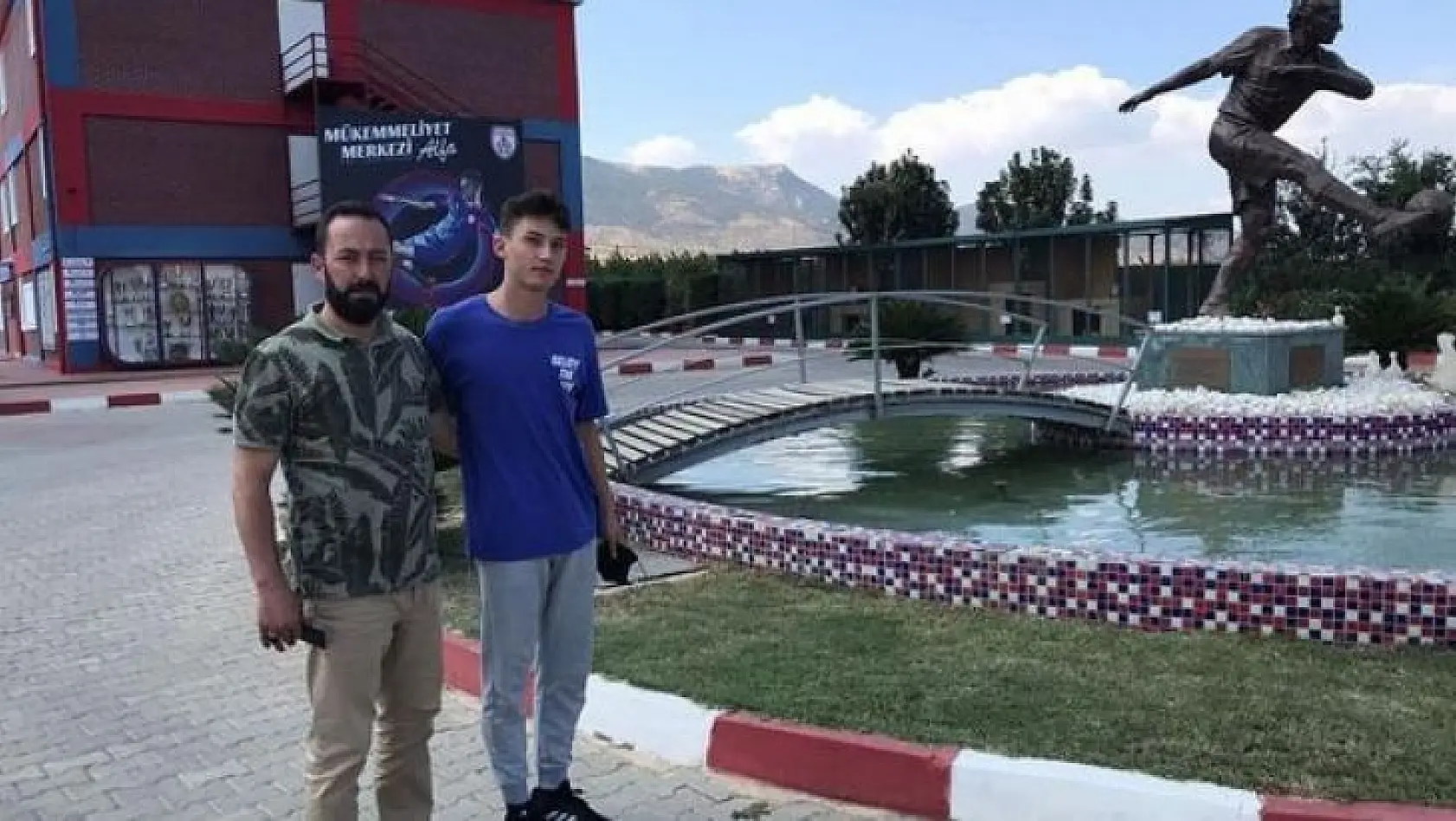 Simav'dan 'Altınordu Futbol Akademisi'ne futbolcu desteği