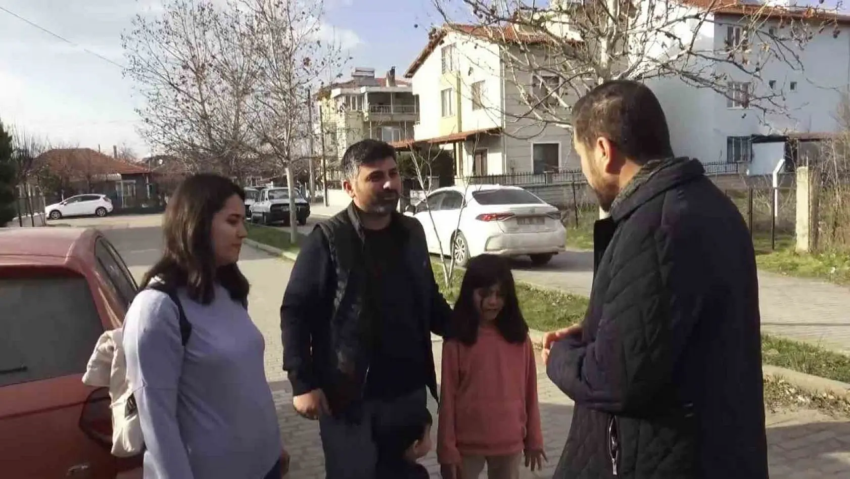 Sındırgı'dan 'Evim Yuvan Olsun' kampanyasında depremzedelere 50 ev
