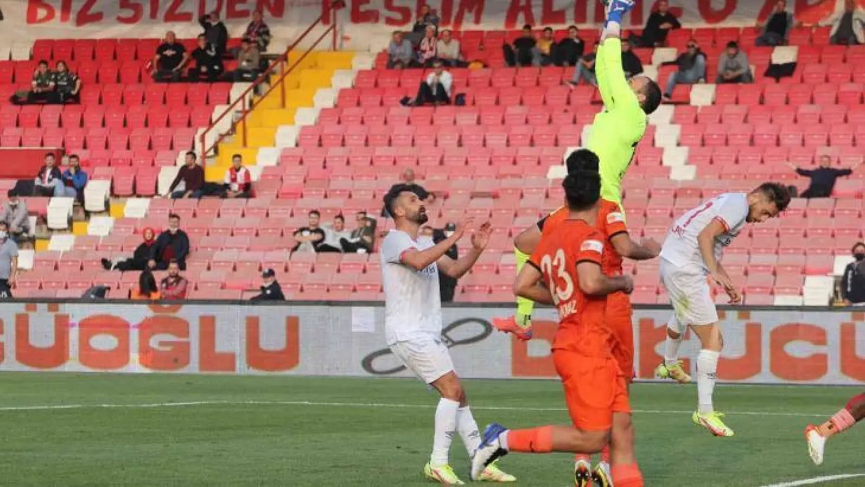 Spor Toto 1. Lig: Balıkesirspor: 1 - Adanaspor: 2
