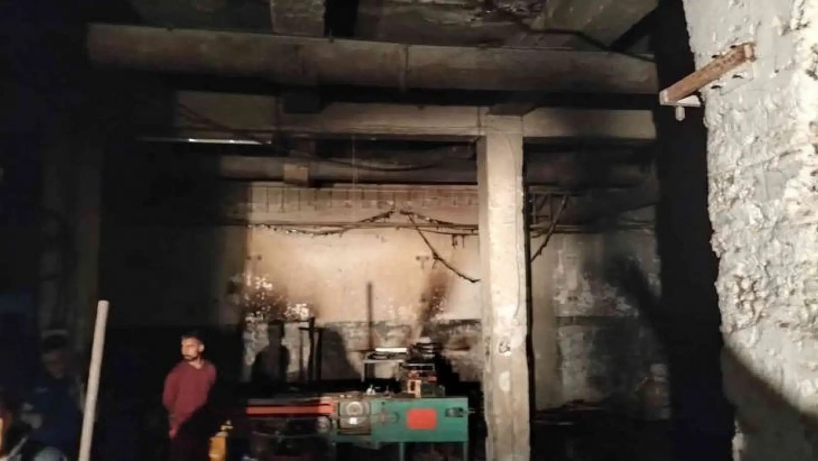 Sultanhisar'da iş yeri yangını