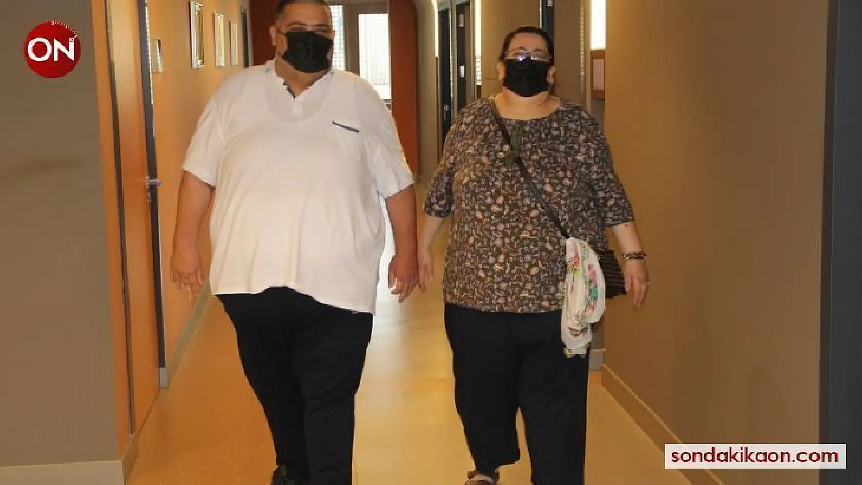 Süper obez çift, tüp mide ameliyatıyla şifa buldu