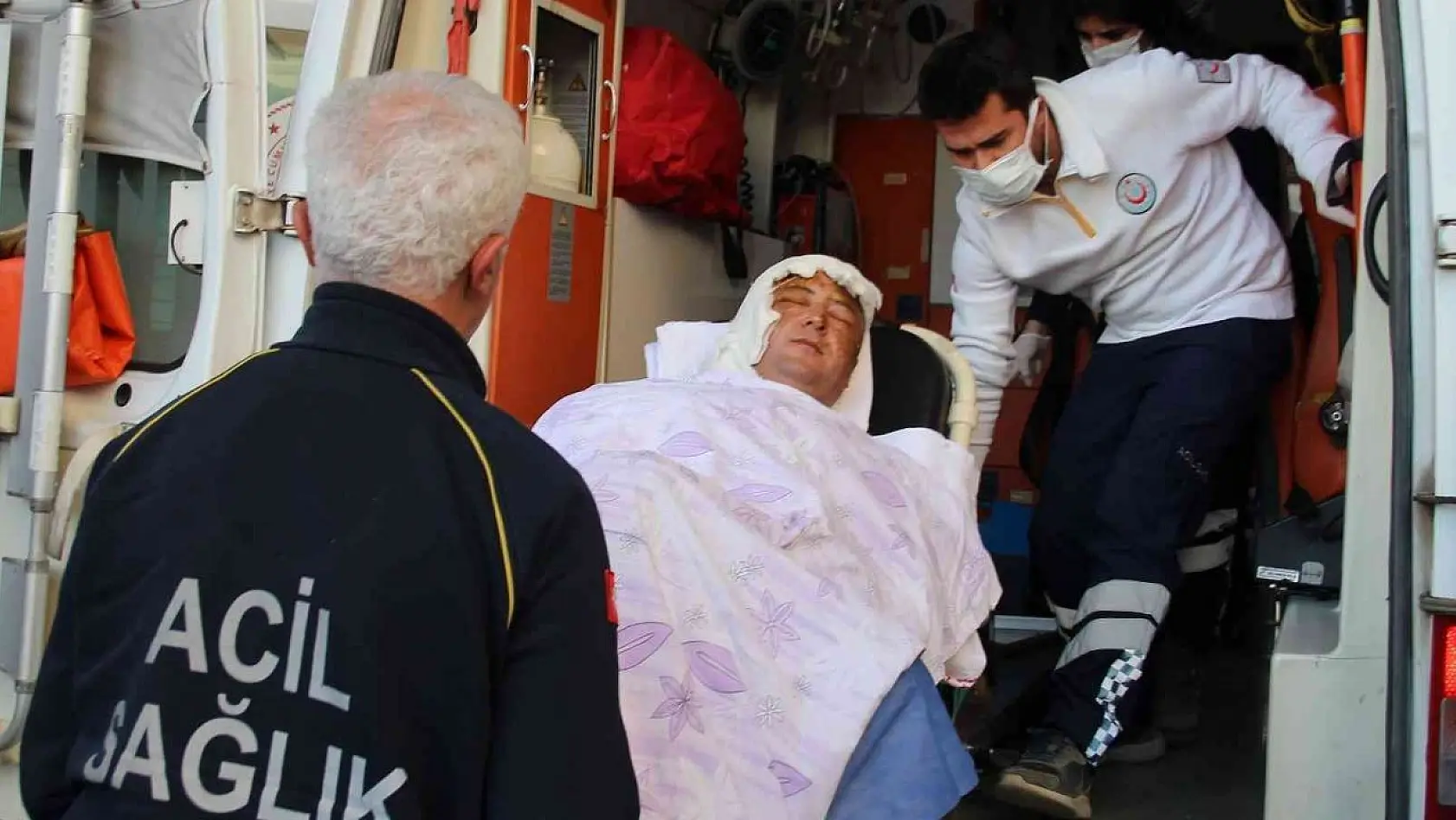 Tarım Kredi Süt Ürünleri fabrikasındaki kazada ağır yaralanan işçi, İzmir'de tedavi altında