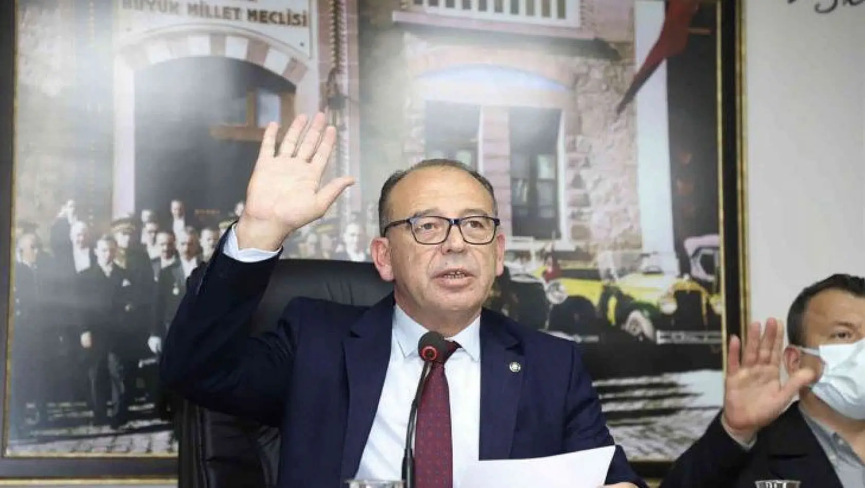 Turgutlu'da yılın son meclis toplantısında altı madde oylandı