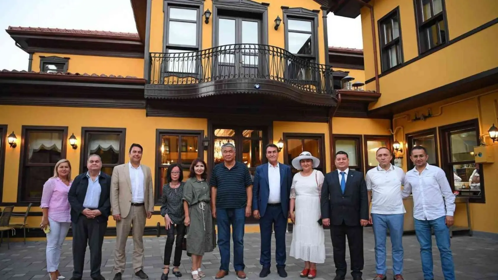 Türk dünyası sinema sektörü Osmangazi'de buluştu