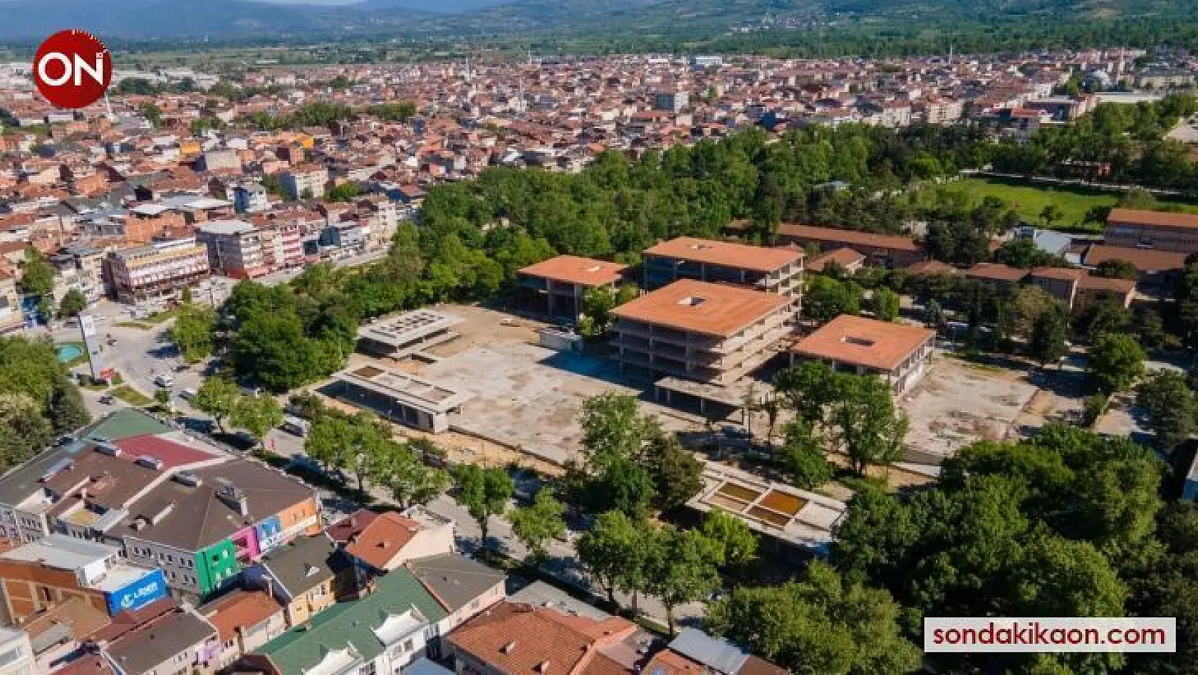 Vali Canbolat yeni belediye binası şantiyesini inceledi