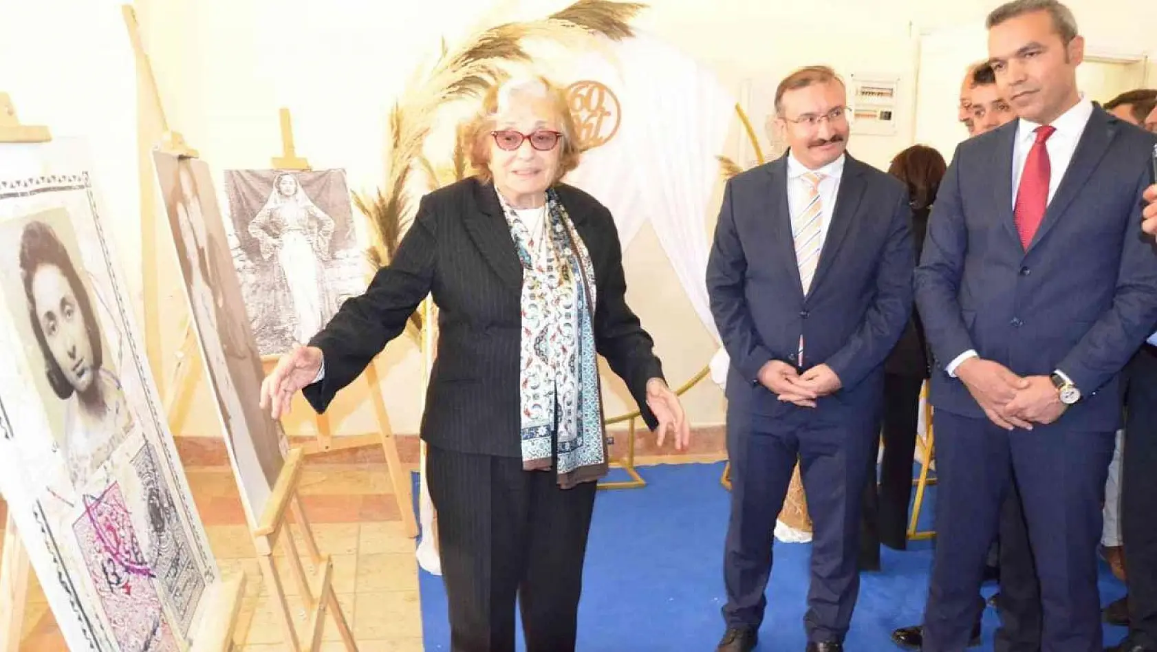 Yazar Gülten Dayıoğlu 60. sanat yılını Emet'te kutladı