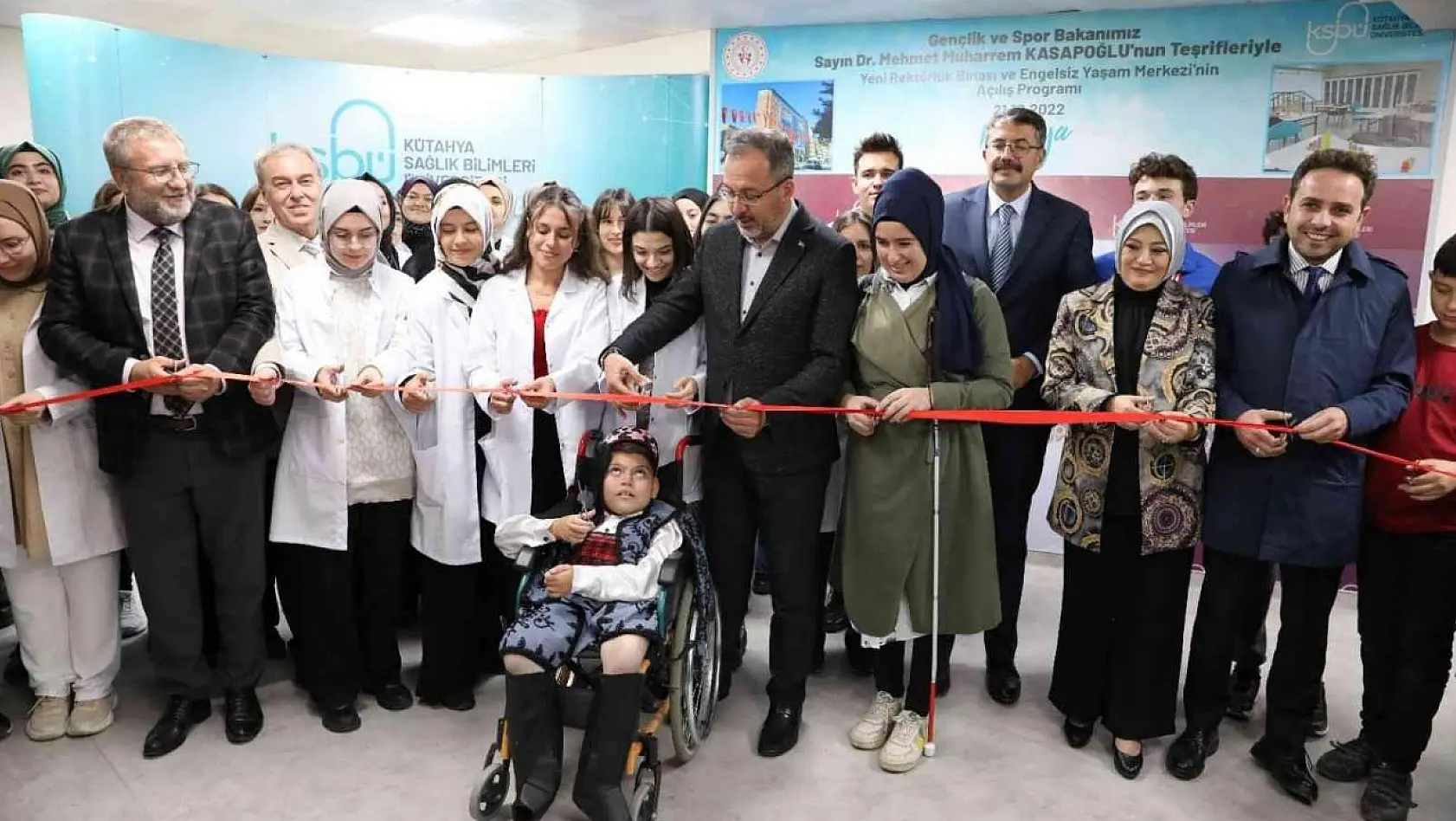 Yeni rektörlük binası ve Engelsiz Yaşam Merkezi Bakan Kasapoğlu tarafından hizmete açıldı
