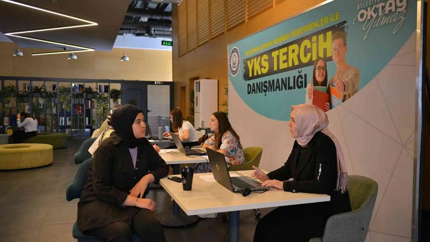 Yıldırım'dan üniversite adaylarına ücretsiz danışmanlık