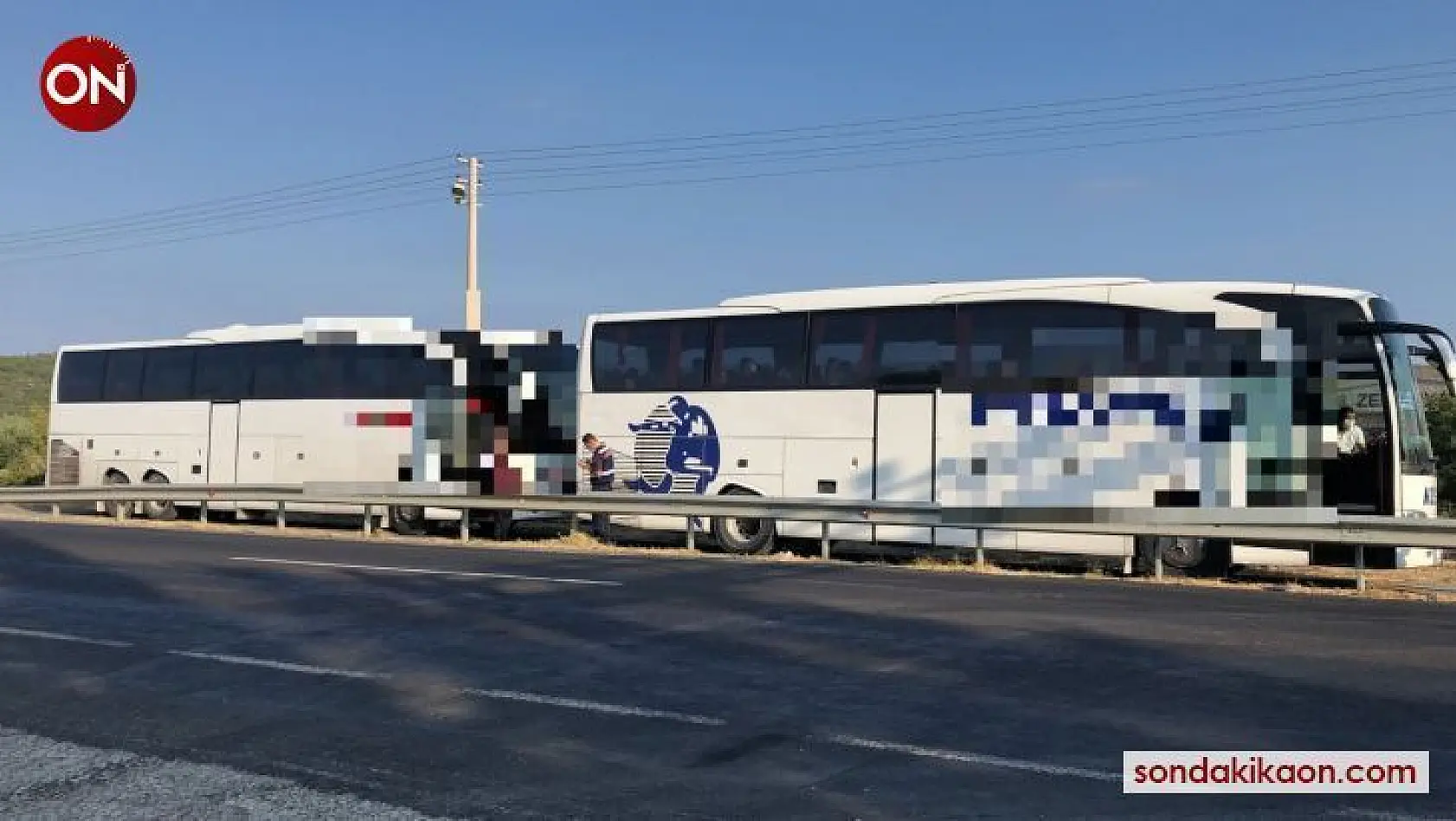 Yolcu otobüsü ve minibüste göçmen sevkiyatı jandarmaya takıldı