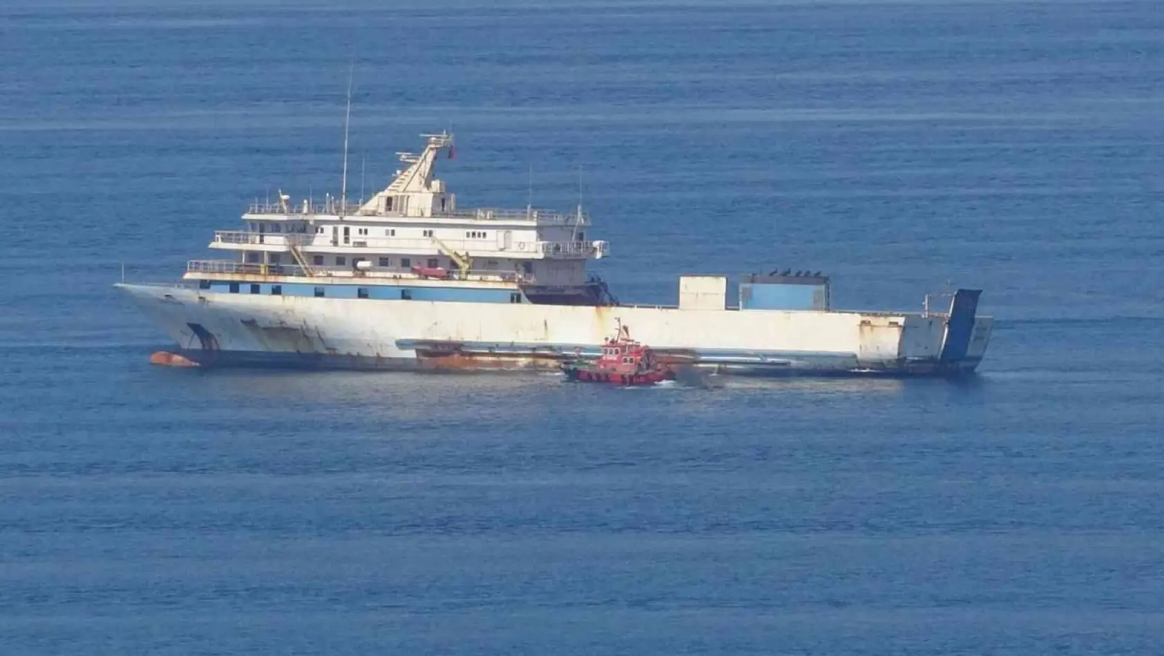 Yunan unsurlarınca ateş açılan gemi İstanbul'a doğru yola çıktı