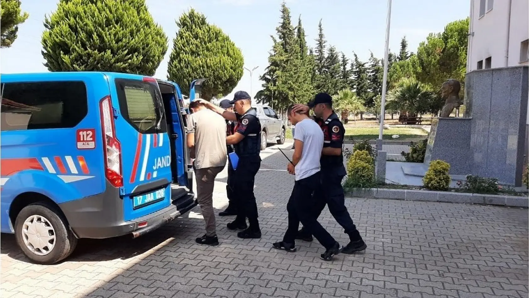 Yunanistan'a kaçmaya hazırlanan 2 FETÖ üyesi yakalandı