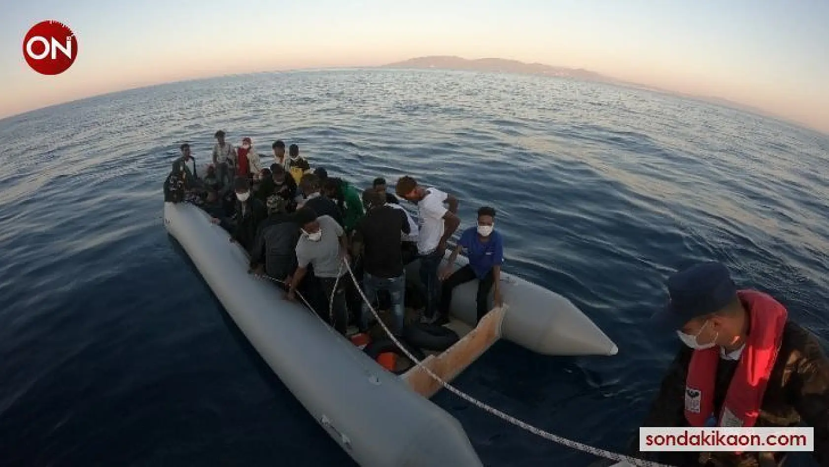 Yunanistan'ın geri ittiği 31 düzensiz göçmen kurtarıldı