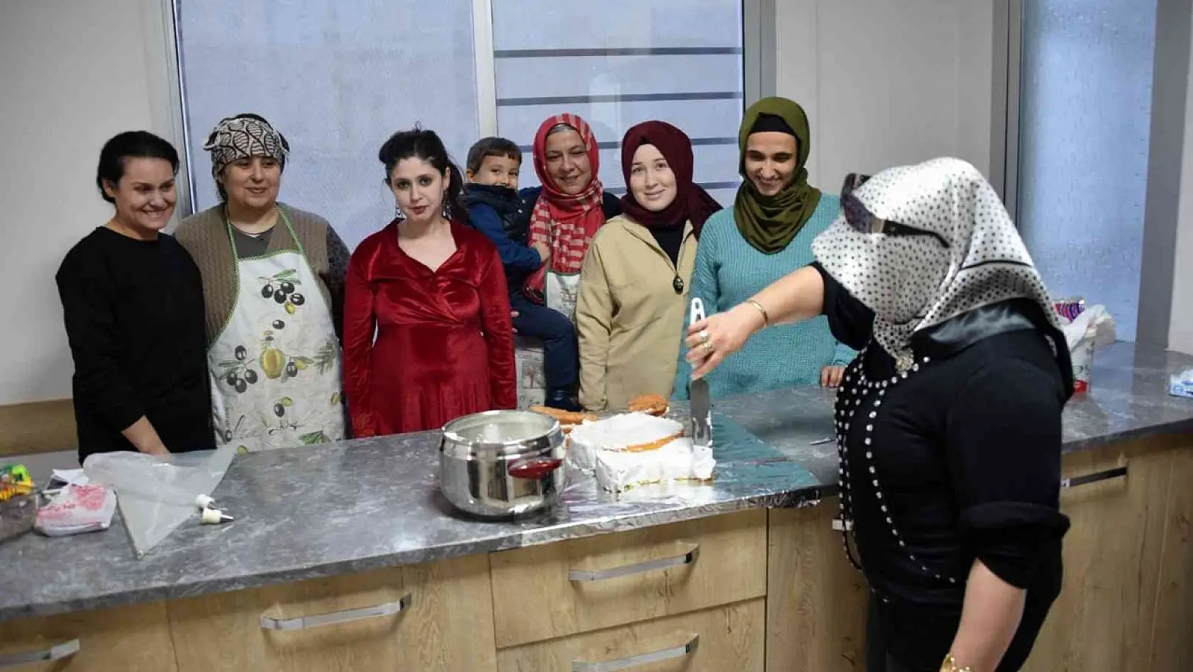 Yunusemre Belediyesinden pastacılık kursu