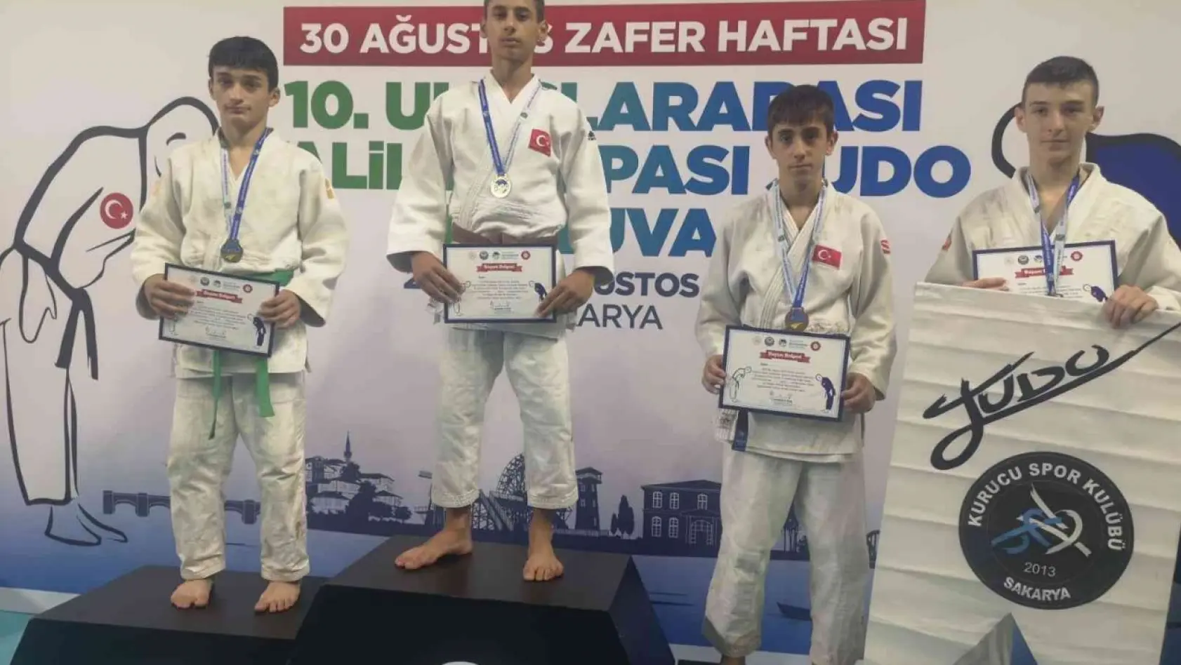 Yunusemreli judocular Sakarya'dan 4 madalyayla döndü