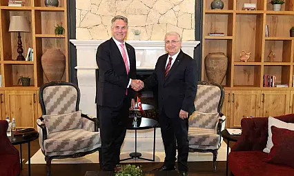 Bakan Güler, Avustralya Başbakan Yardımcısı ve Savunma Bakanı Marles ile görüştü