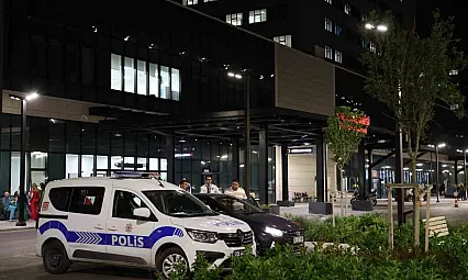 İzmir'de doktor ve sağlık çalışanları kendilerini odaya kilitledi, tehdit şüphelisi tutuklandı