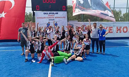 Menteşe Spor Lisesi Kız Hokey Takımı Türkiye Şampiyonu oldu