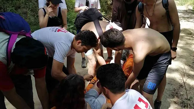 911 üyelerine eğitim kampı düzenledi