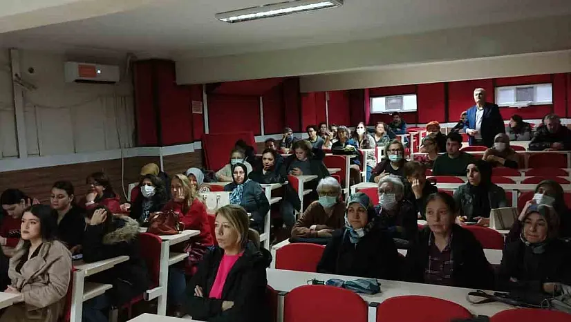Burhaniye'de kadınlar Meme Kanseri konusunda uyarıldı