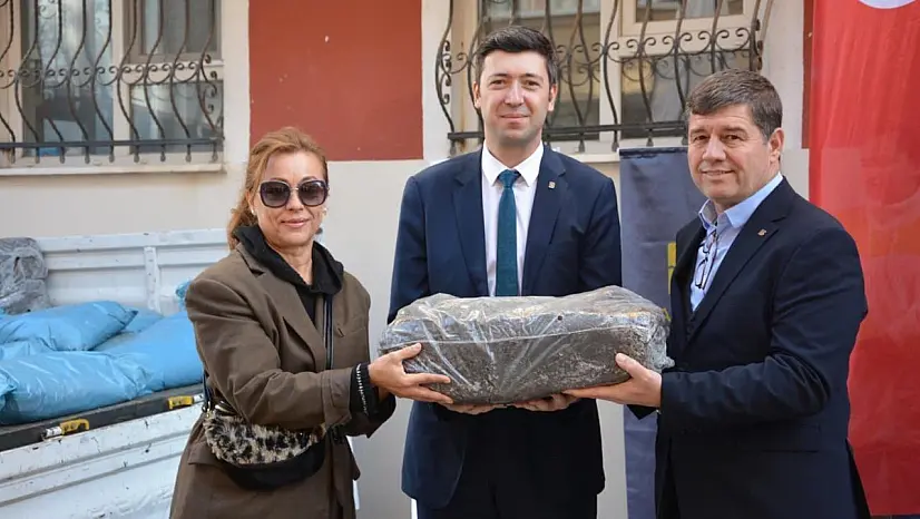 Büyükşehir'den üreticiye 10 ton kompost desteği