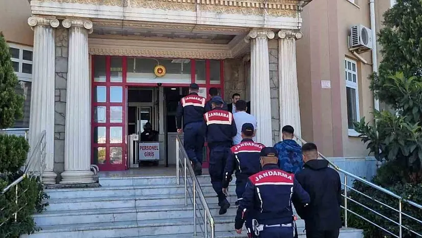 Didim'de motosiklet hırsızları suçüstü yakalandı