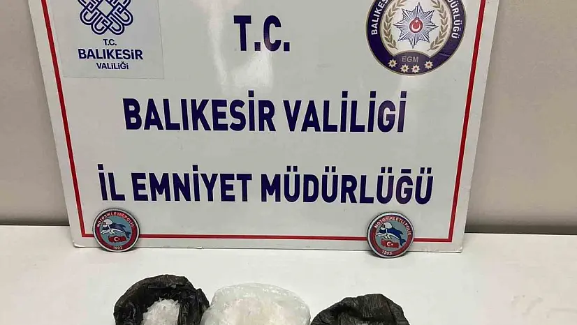 Edremit'te şüpheli paketten uyuşturucu çıktı