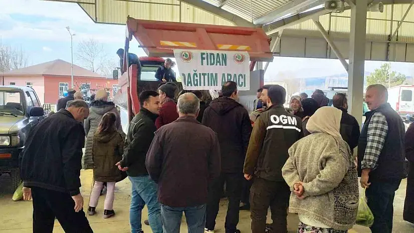 Hisarcık'ta 3 bin 500 fidan dağıtıldı