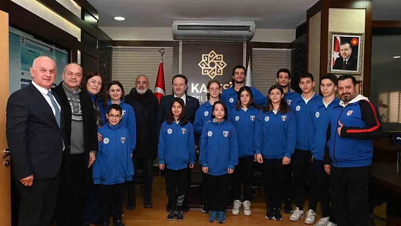 Karesi Belediyespor'un şampiyonları makamda