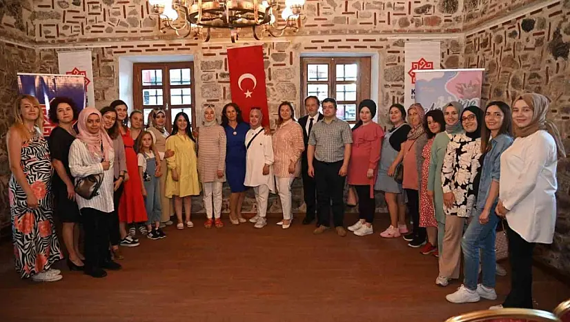Karesi'de anneliğe hazırlık eğitimi sona erdi