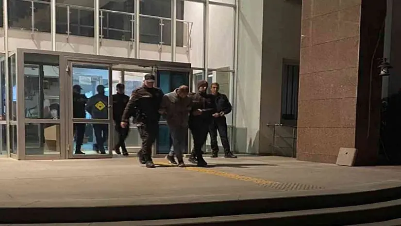 Susurluk'ta yabancı uyruklu 3 kişiye uyuşturucu operasyonu